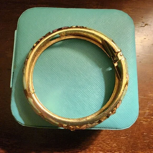 Goldtone  turquoise Enamel FLOWERS Bracelet - Picture 5 of 5